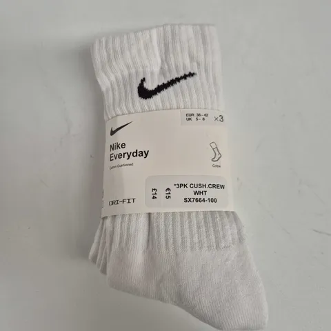 NIKE EVERYDAY COTTON CUSHIONED CREW SOCKS – WHITE, 3-PACK, UK 5–8