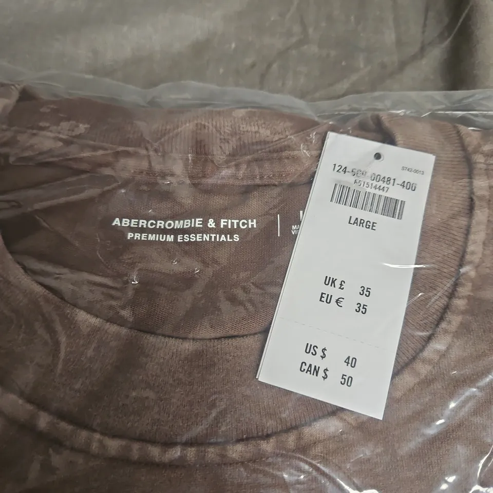 ABERCROMBIE & FITCH PREMIUM ESSENTIALS T-SHIRT – LARGE