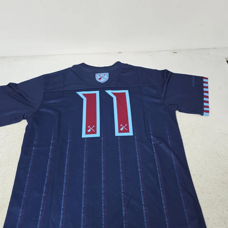 IRON MAIDEN X WEST HAM UNITED FC FOOTBALL T‑SHIRT – NAVY, UK SIZE L