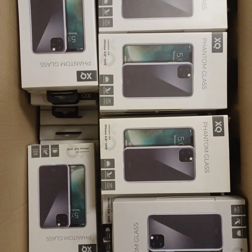 APPROXIMATELY 60 BRAND NEW BOXED XQISIT PHANTOM GLASS PROTECTIVE SMARTPHONE CASES FOR IPHONE 5.8" 2019 MODEL 