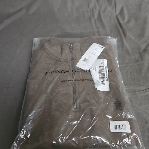BAGGED FRENCH CONNECTION 1/4 ZIP TOP - SIZE M