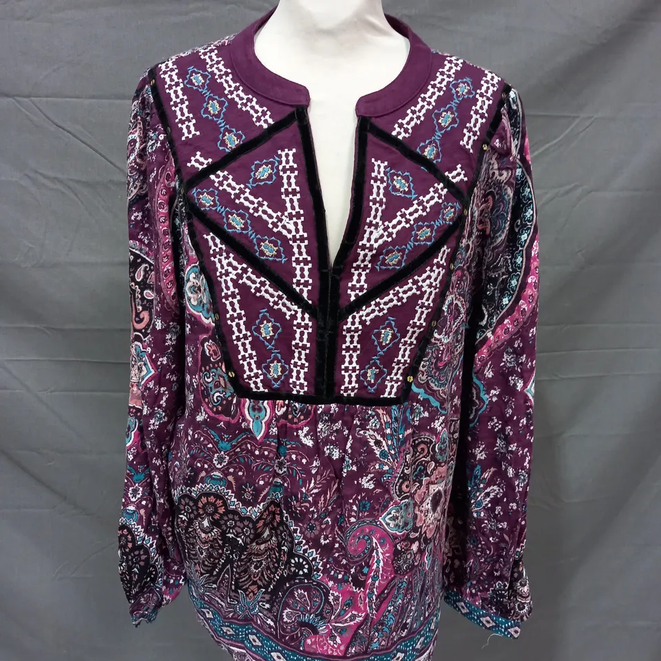 MONSOON TOP IN BURGUNDY/MULTI SIZE MEDIUM