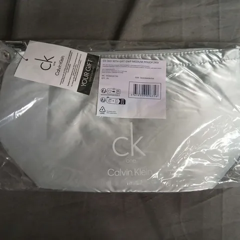 BAGGED CALVIN KLEIN ONE 30TH GIFT GWP MEDIUM POUCH 