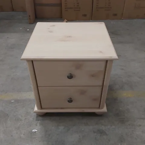DESIGNER WOODEN 2 DRAWER BEDSIDE TABLE