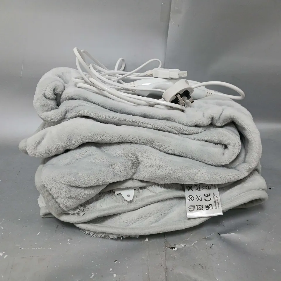 BOXED COZEE HOME VELVETSOFT HEATED THROW IN LIGHT GREY