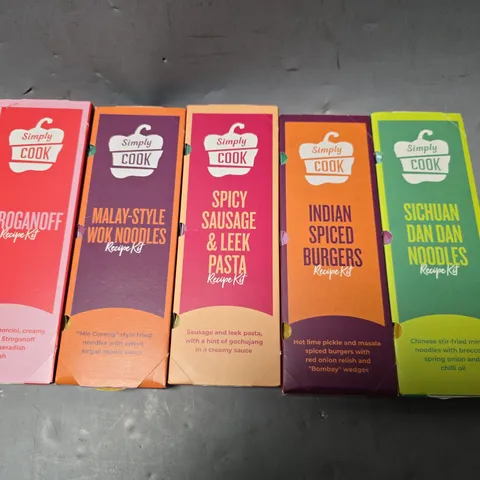 TOTE OF APPROXIMATELY 20 ASSORTED SIMPLY COOK ITEMS TO INCLUDE - INDIAN SPICED BURGERS , SPICY SAUSAGE & LEEK PASTA , STROGANOFF ETC
