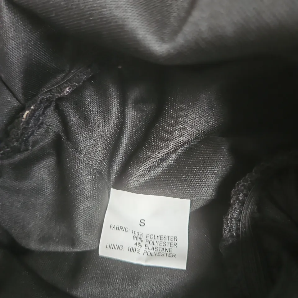 TFNC LONDON TOP – BLACK SLEEVELESS TOP WITH GOLD SEQUINS , SIZE S