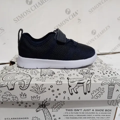 BOXED CLARKS ATH FLUX T NAVY SIZE - UK 6 CHILDREN