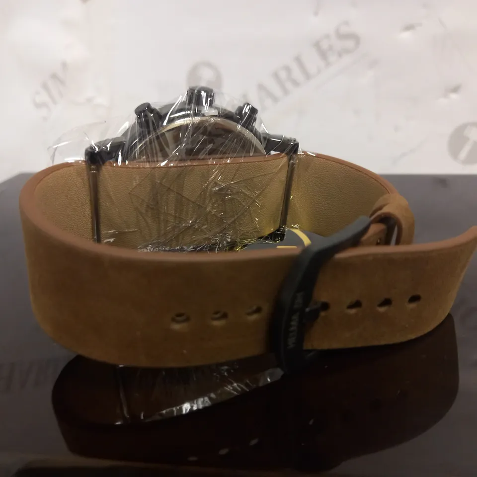 HELMA DH VINTAGE STYLE ACRYLIC STRAP WRISTWATCH RRP £750