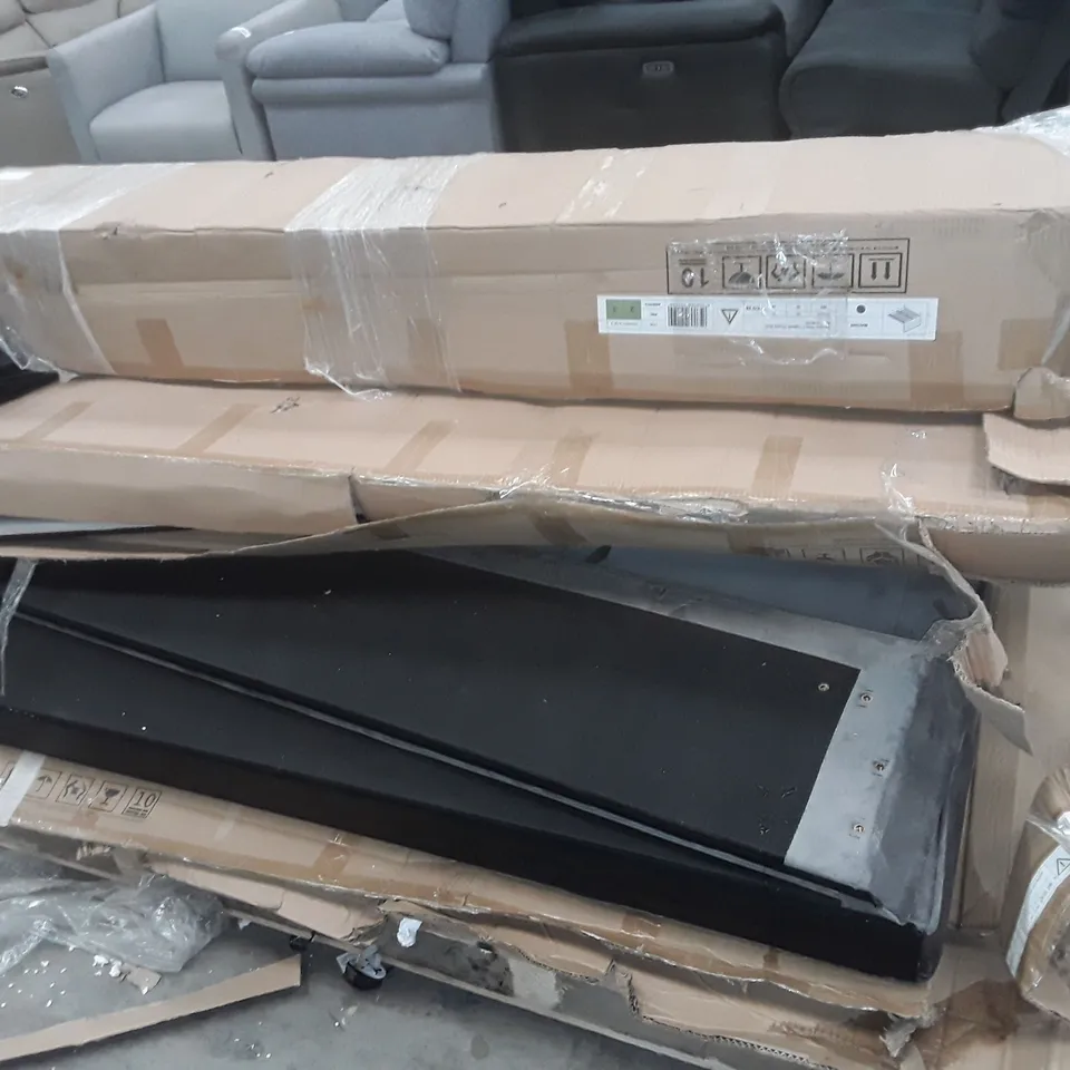 PALLET OF ASSORTED BEDFRAME PARTS 