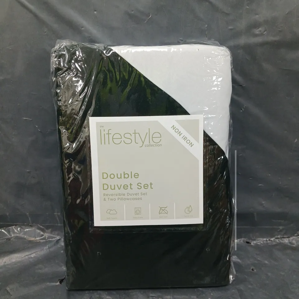 THE LIFESTYLE COLLECTION DOUBLE DUVET SET 