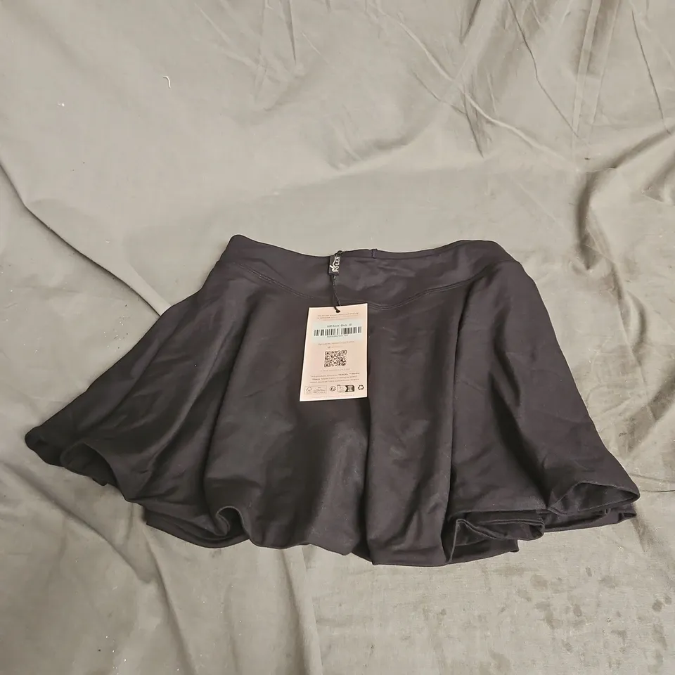 OH POLLY MIA MINI SKORT IN BLACK SIZE 10