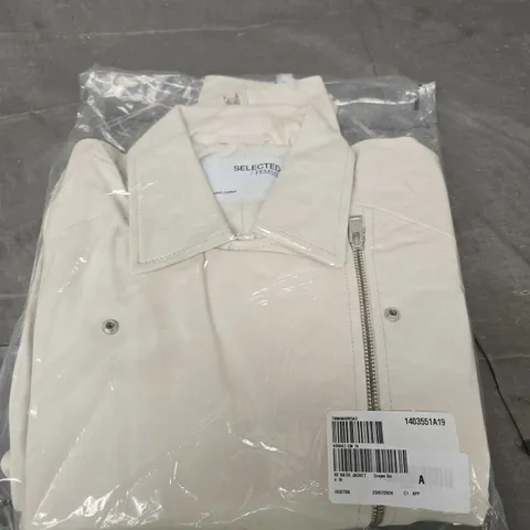 SELECTED FEMME KATIE JACKET IN CREAM - 14