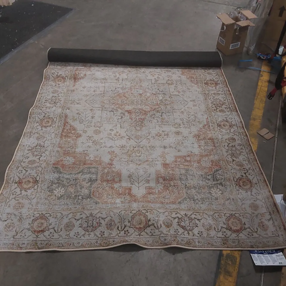 QUALITY TUCSON WINDSOR MACHINE WASHABLE NON-SLIP AREA RUG IN LIGHT GREY - 152 x 244cm