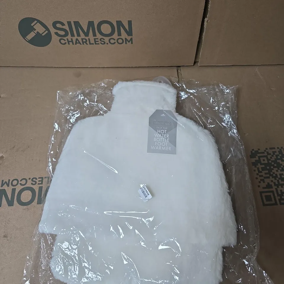 HOT WATER BOTTLE FOOT WARMER – WHITE FLUFFY COVER