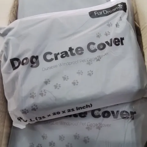 BOX CONTAINING LARGE AMOUNT OF DOG CRATE COVERS