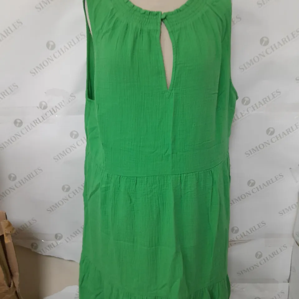 BODEN LONG GREEN DRESS - SIZE UK 18R