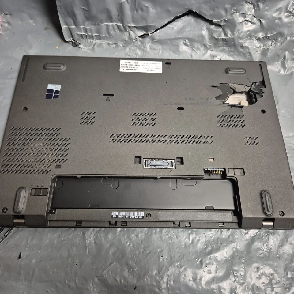 LENOVO THINKPAD - MODEL UNSPECIFIED