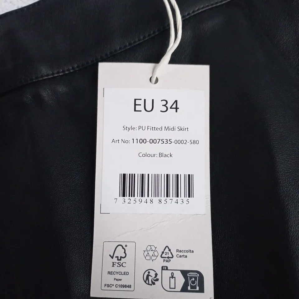 NA-KD PU FITTED MIDI SKIRT – BLACK – EU34 (UK8)