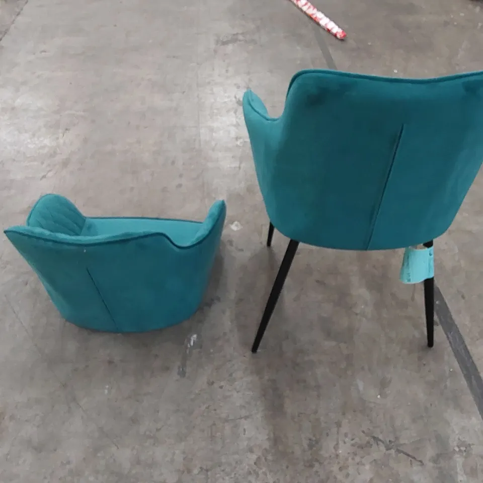 DESIGNER UPHOLSTERED VELVET CHAIR AND SEAT IN TEAL