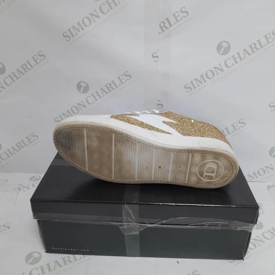 BOXED PAIR OF DUNE LONDON ENERGISED LIGHTNING BOLT TRAINERS IN GOLD/WHITE/PINK SIZE 7