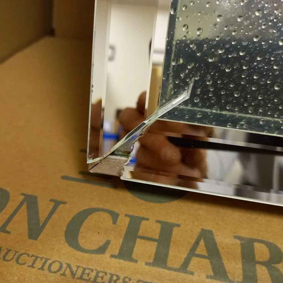 DESIGNER STYLE RAIN DROP EFFECT MIRROR