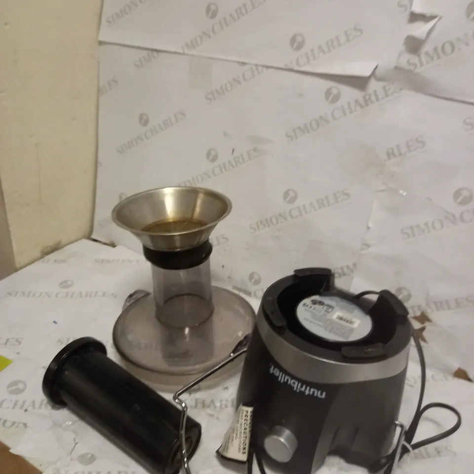 NUTRIBULLET CENTRIFUGAL JUICER
