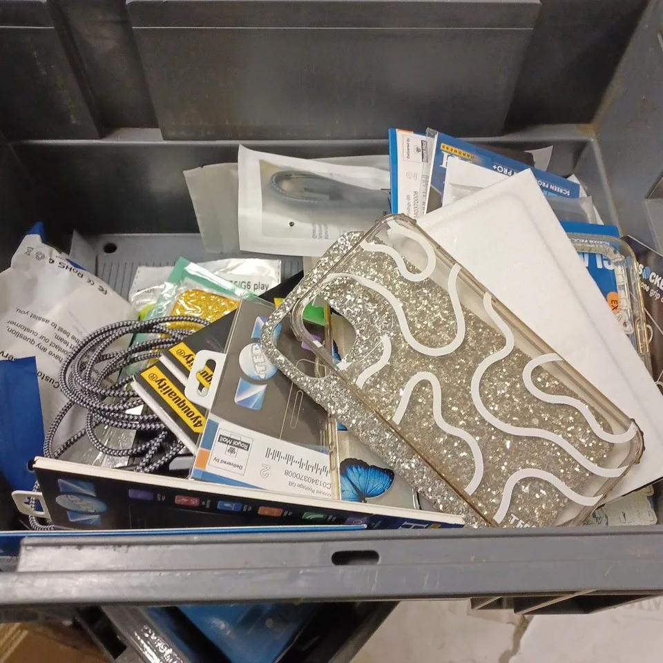 BOX TO CONTAIN APPROX. 20 X ASSORTED PHONE ACCESSORIES. INCLUDES PHONE CASES, CHARGERS ETC 