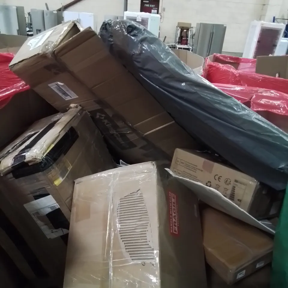 PALLET OF ASSORTED HOUSEHOLD ITEMS AND CONSUMER PRODUCTS TO INCLUDE; VARIOUS BOXED FURNITURE AND HOUSEHOLD ITEMS