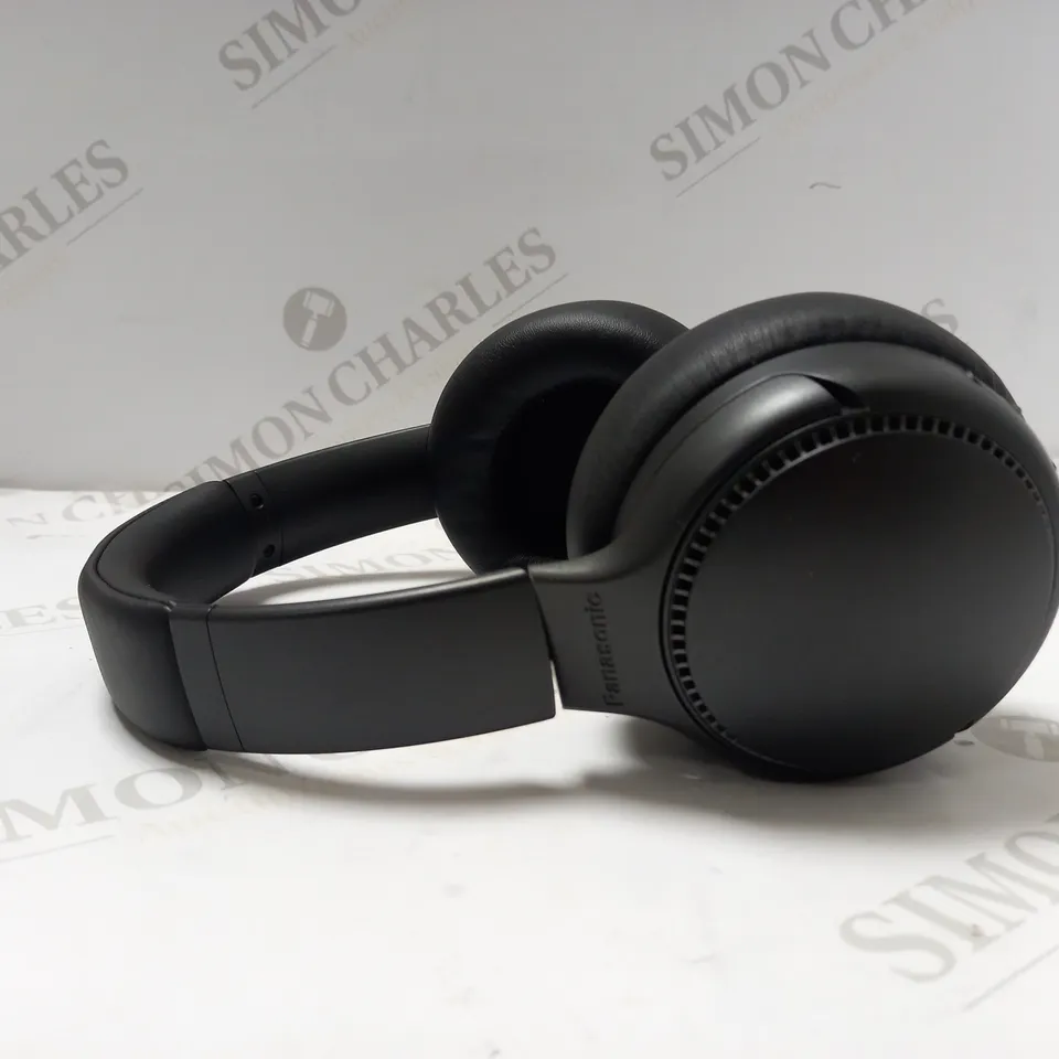 PANASONIC RB-M700BE-K DEEP BASS WIRELESS OVERHEAD HEADPHONES 