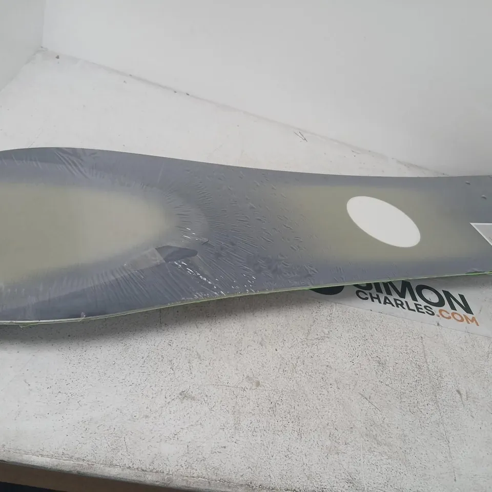YES 20/20 POWDER HULL SNOWBOARD – TRUE TWIN, ART BY DUSTIN ORTIZ, IN PLASTIC WRAP
