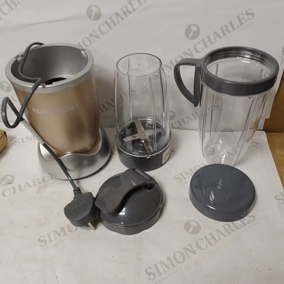 NUTRIBULLET 900W BLENDER CHAMPAGNE MULTI-FUNCTION SMOOTHIE MAKER