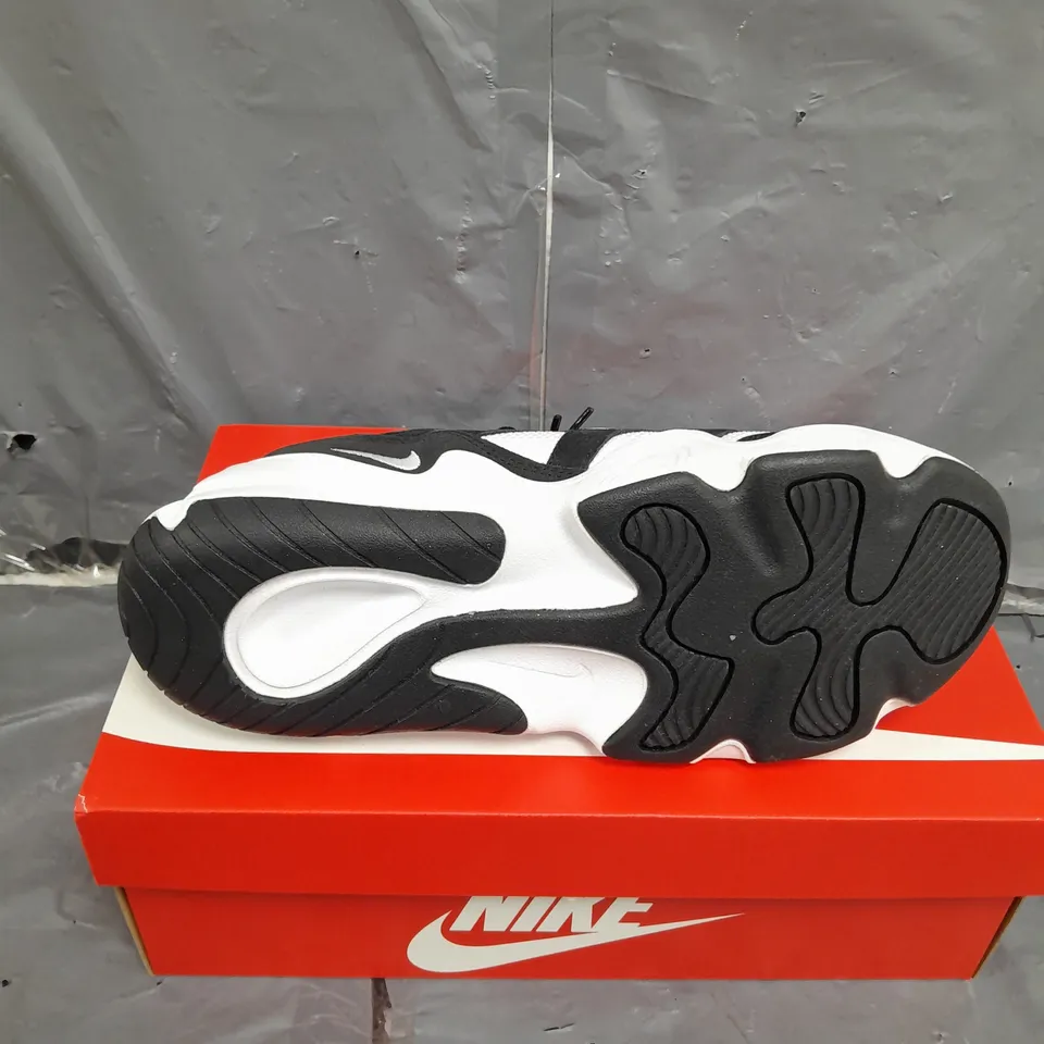 BOXED PAIR OF NIKE TECH HERA SIZE 8