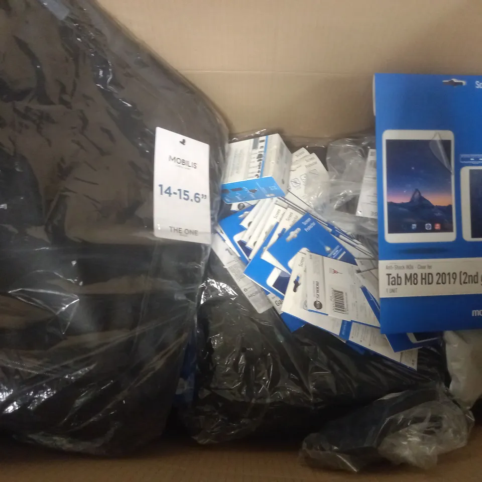APPROXIMATELY 25 ASSORTED PHONE & TABLET ACCESSORIES TO INCLUDE MOBILIS HOLSTER CASE, MOBILIS TAB M8 HD 2019 (2ND GEN) SCREEN PROTECTOR, MOBILIS GALAXY TAB A 2019 10.1" PROTECTIVE CASE, ETC