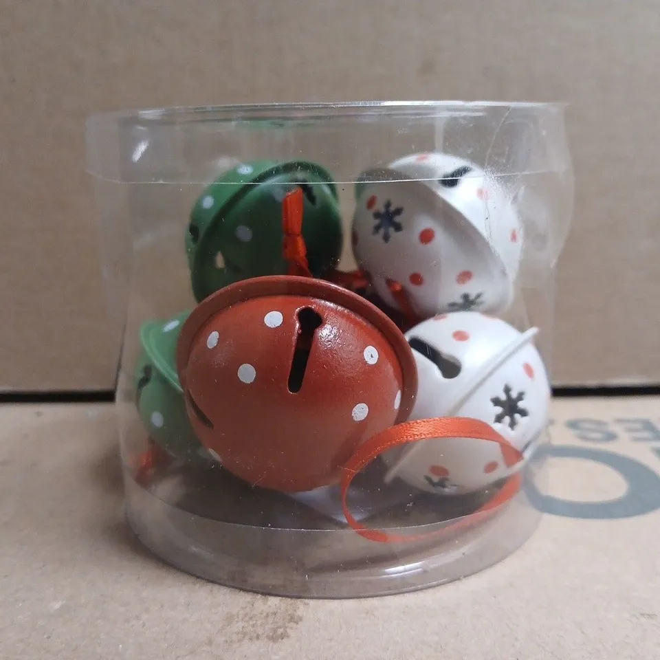 BOX OF APPROXIMATELY 5 GISELA GRAHAM NOSTALGIC CHRISTMAS JINGLE BELL SETS