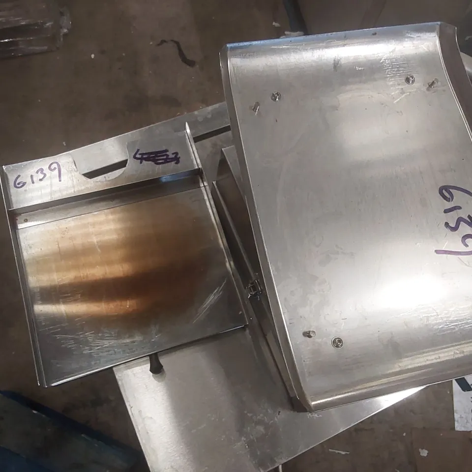 COMMERCIAL PIZZA CAPPER MACHINE