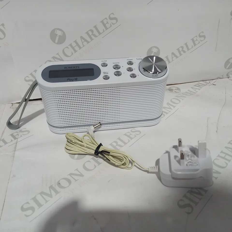 ROBERTS PLAY 10 DAB+ DIGITAL PORTABLE RADIO