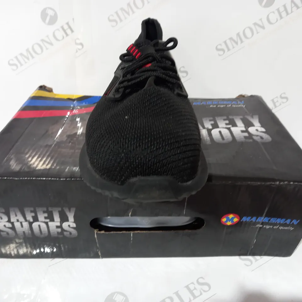 BOXED PAIR OF MARKSMAN SAFETY SHOES IN BLACK UK SIZE 10