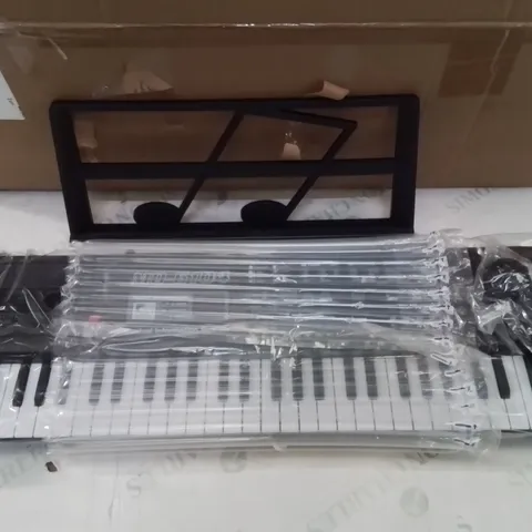 BOXED KIDS KEYBOARD WITH MICROPHONE 