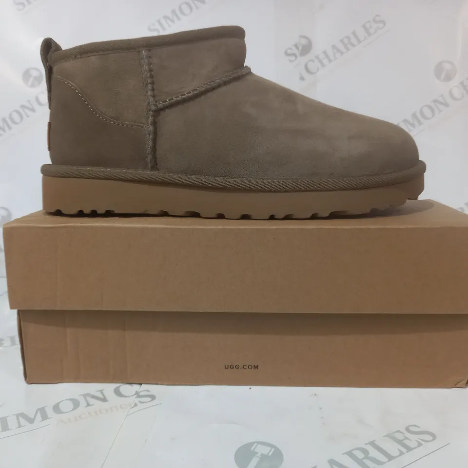 BOXED PAIR OF UGG CLASSIC ULTRA MINI SHOES IN TAUPE UK SIZE 5