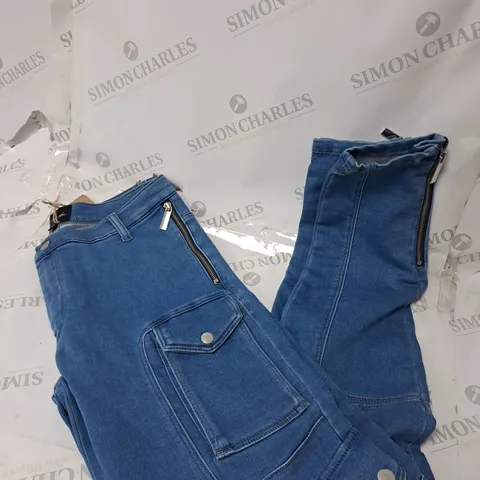 VIOLET ROSE BLUE DENIM JEANS SIZE 32/32 