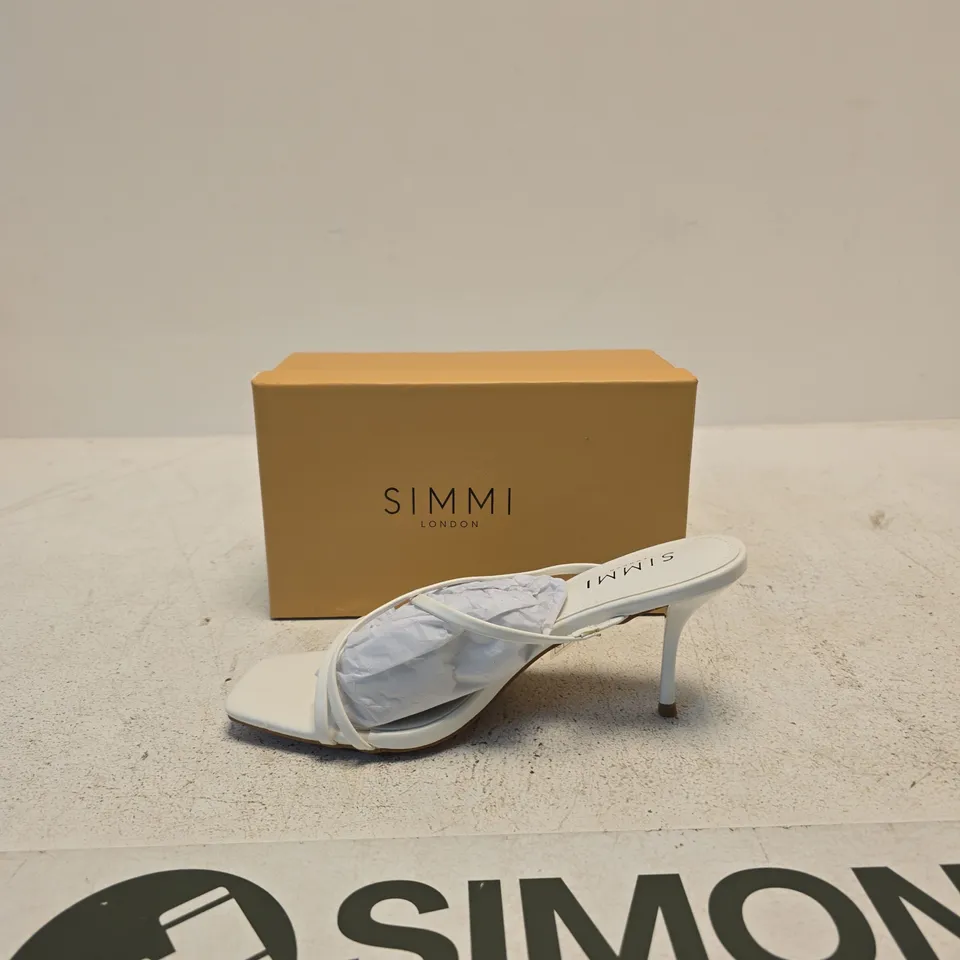 SIMMI LONDON ELEANOR-6 WHITE SANDALS – UK 5