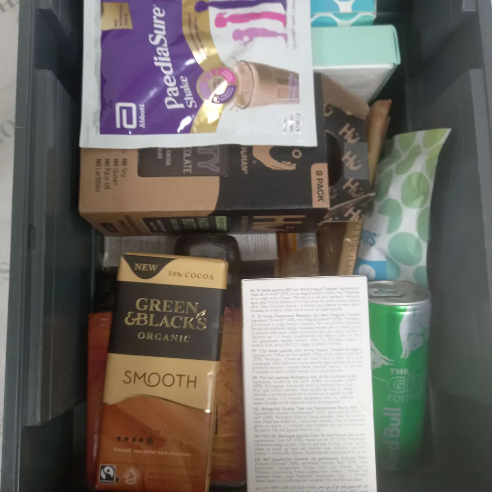 BOX OF APPROXIMATELY 10 ASSORTED COSMETIC ITEMS TO INCLUDE - HIMALAYAN SEA SALT, RED BULL GREEN, CHOCOLATE ETC