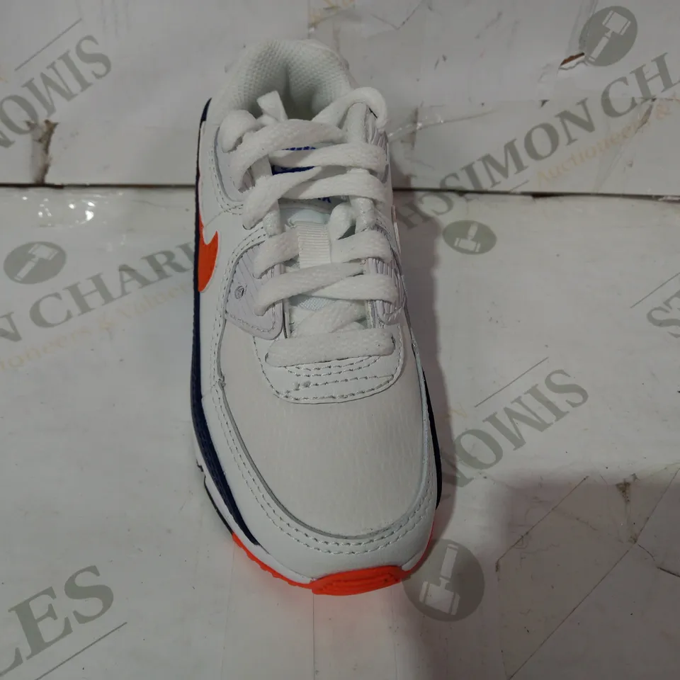 BOXED PAIR OF DESIGNER CHILDREN'S SHOES IN THE STYLE OF NIKE IN WHITE/ORANGE/BLUE UK SIZE 10.5