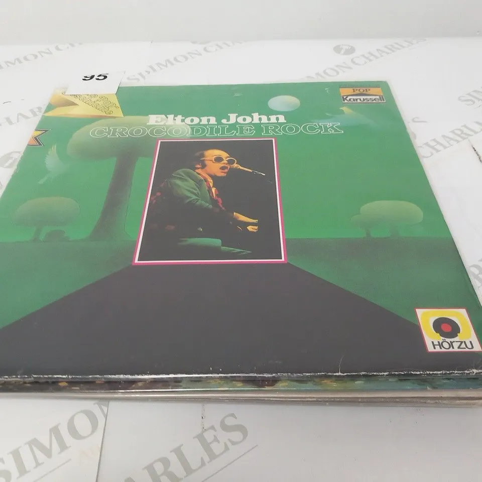 6 X ORIGINAL ELTON JOHN VINYL RECORDS.