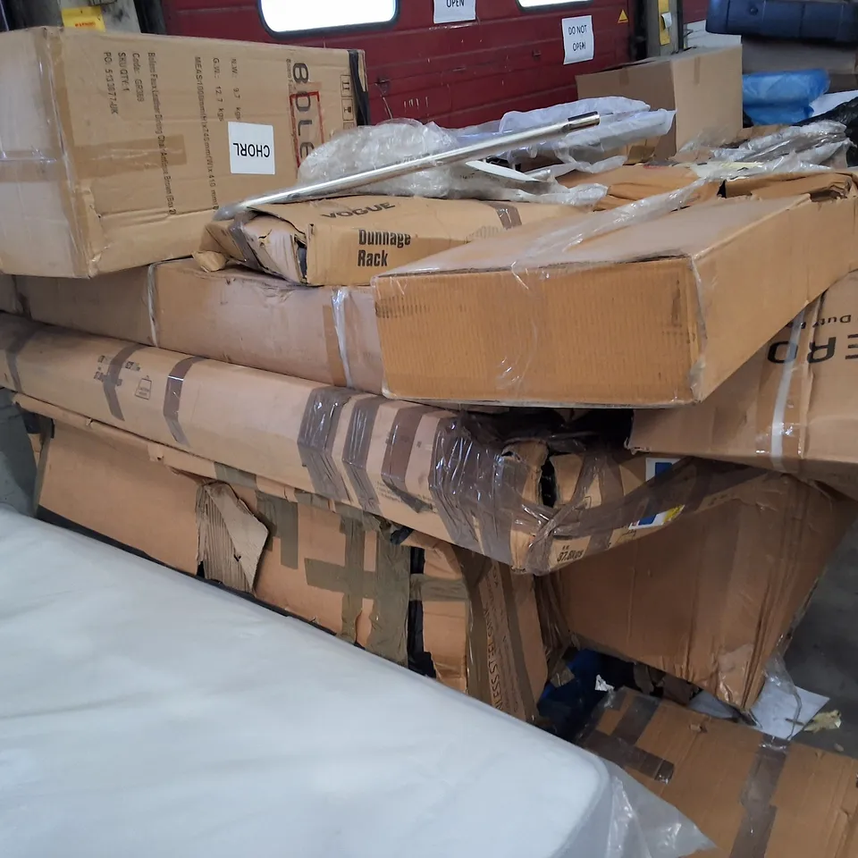 PALLET OF ASSORTED HOUSEHOLD GOODS AND PRODUCTS TO INCLUDE;PARASOL,FLOATING SHELVES,DUNNAGE RACK,DINING CHAIR