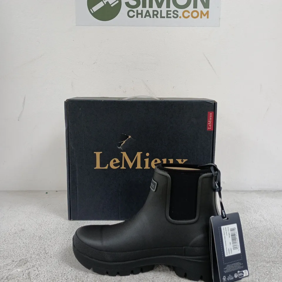  LEMIEUX CHELSEA WELLY BOOTS – BLACK (EU 37) UK 4