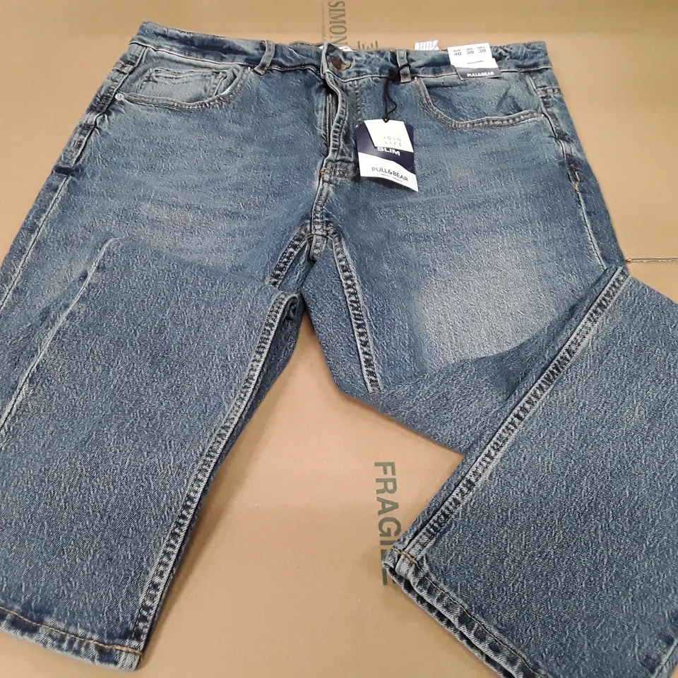 PULL & BEAR SLIM DENIM JEANS - EUR 48