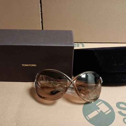 TOM FORD SUNGLASSES - BOXED 