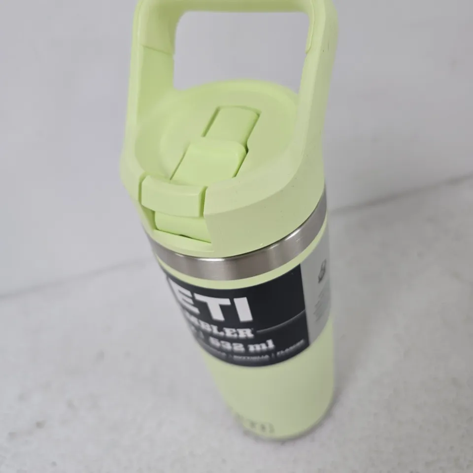 YETI RAMBLER BOTTLE 532 ML – LIME GREEN, WITH HANDLE